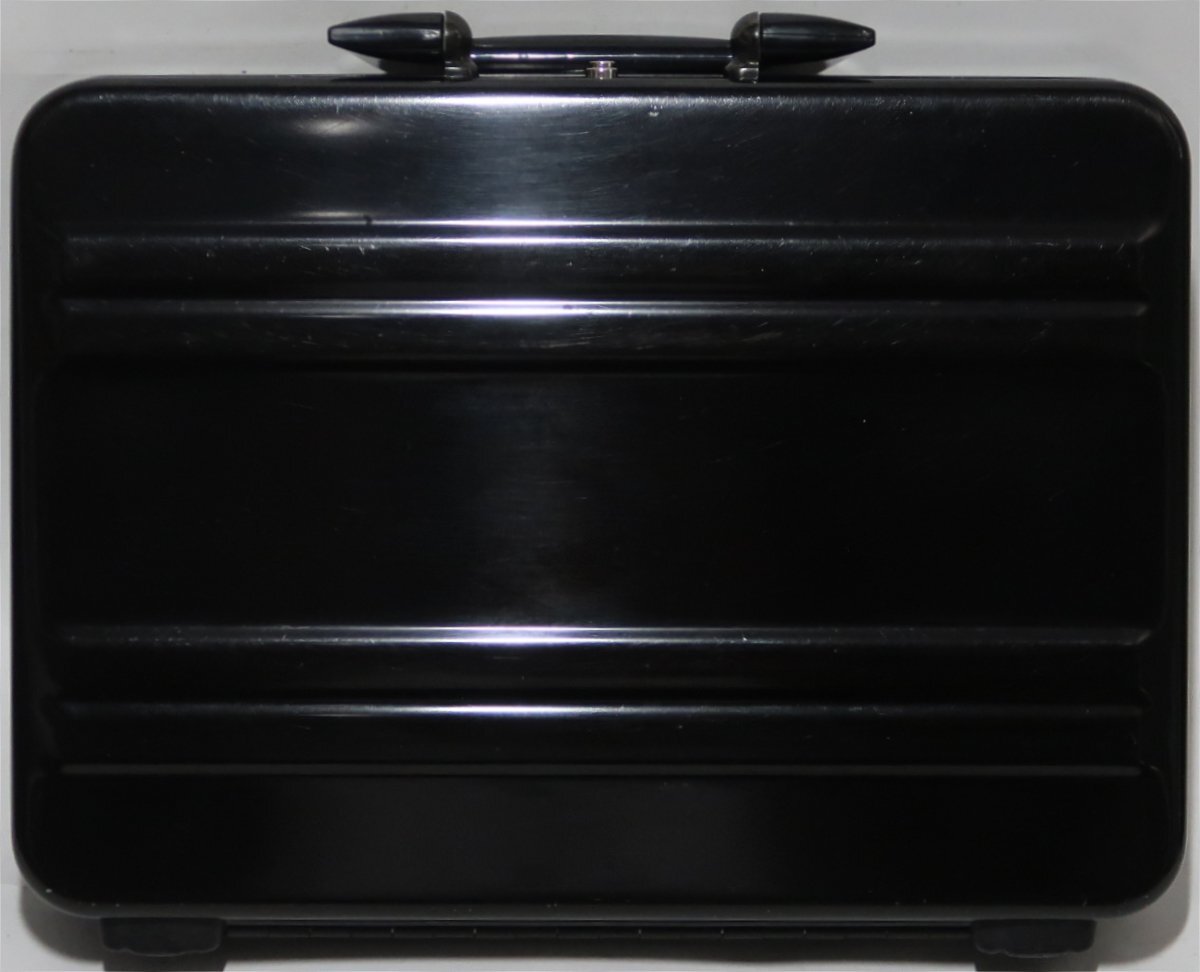 m*o様 【再出品】古いゼロハリバートン　ミニアタッシュケース ゼロハリバートン ミニアタッシュケース ビジネスバッグ アルミ