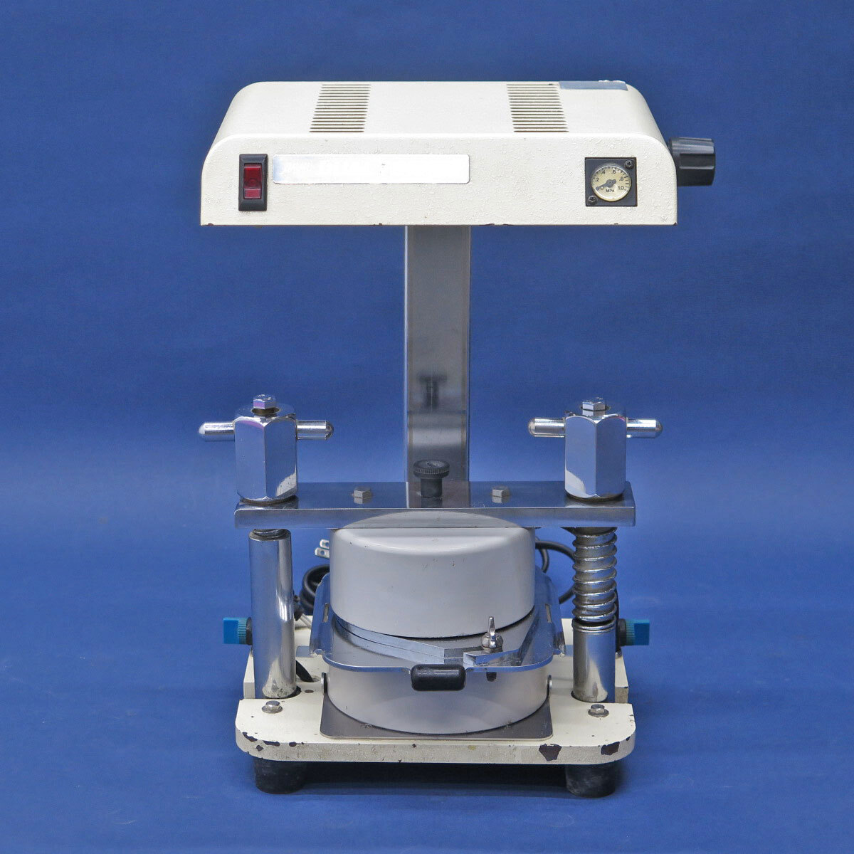 バキューム　フォーマー動作品です。 Yahoo!オークション -「歯科技工バキューム」の落札相場・落札価格