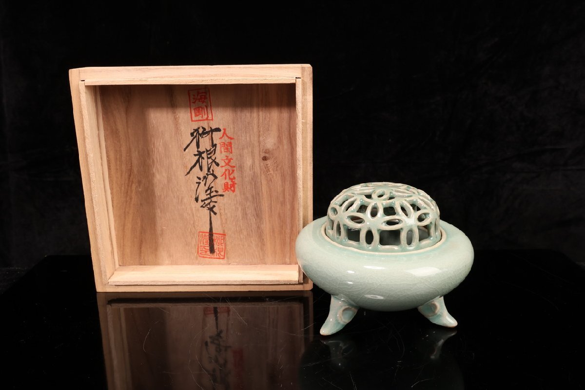 【高麗】青磁 双耳六角三足獣面 香炉 朝鮮美術 朝鮮古玩 1028165321_635b8a7114880.gif