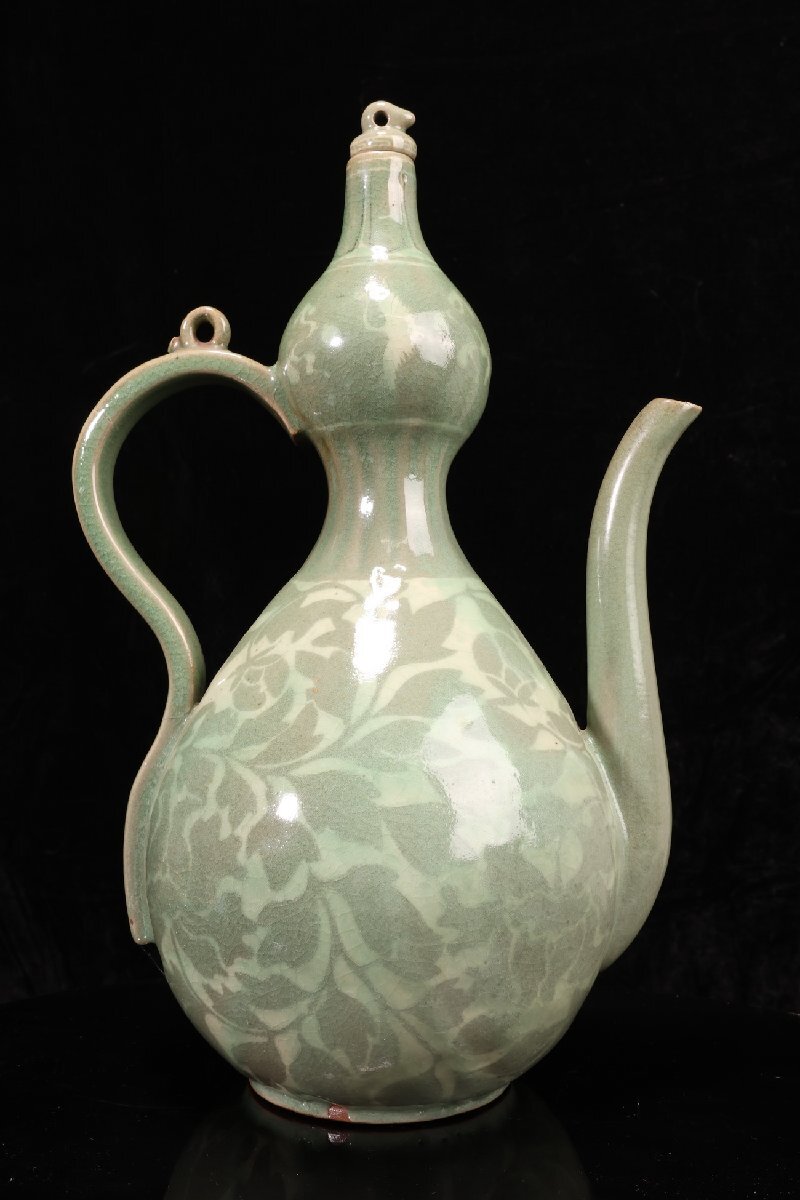 韓国青磁壺の値段と価格推移は？｜88件の売買データから韓国青磁