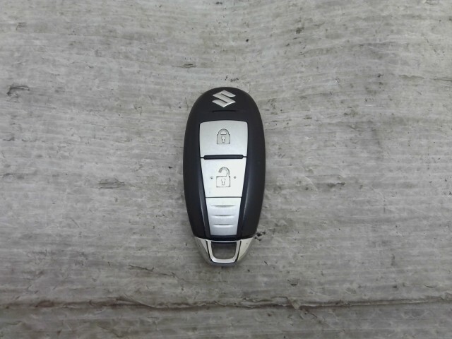 スイフト DBA-ZC72S キーレスリモコン TS007 37172-71L00【同梱不可】