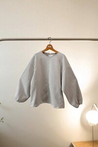 HELIOPOLE HELIOPOLE *Эко замшевый пуловер свободного покроя// Прейскурантная цена: 23.100* gplus Хиросима из бывшей в употреблении одежды 2510r1