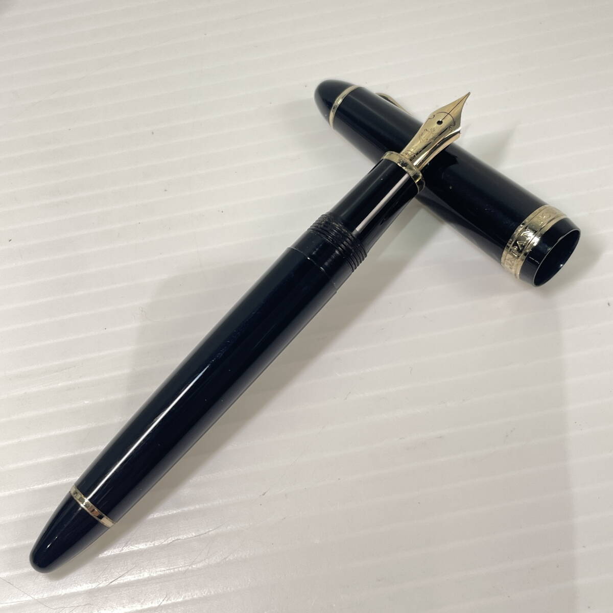 セーラー　万年筆　14k 長期保管　未使用　筆記可　1911 h-mf 美品】SAILOR founded 1911 ペン先 14K ボルドー SAILOR