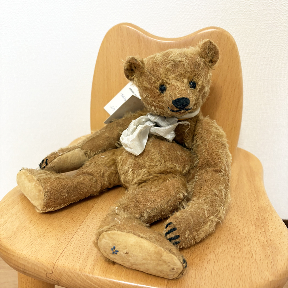 フォーゲットミーノット　ベア　メアリーさん　アーティスト カナダ出身の4姉妹のブランド ＊ ”フォゲット・ミー・ノット