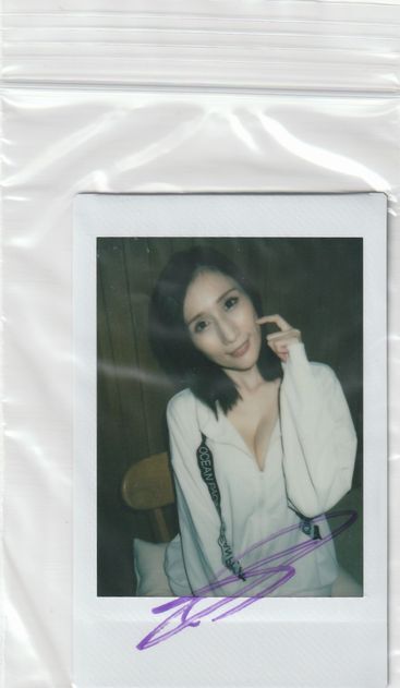 Yahoo!オークション - ちとせよしの 直筆サイン入り特典チェキ②