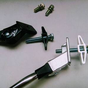 運賃込 新品 上金具付属 アルミ軽量センタースタンド 銀か黒選択 DAHON 20インチ、その他クロスバイクや700Cにも ゆうパック匿名発送