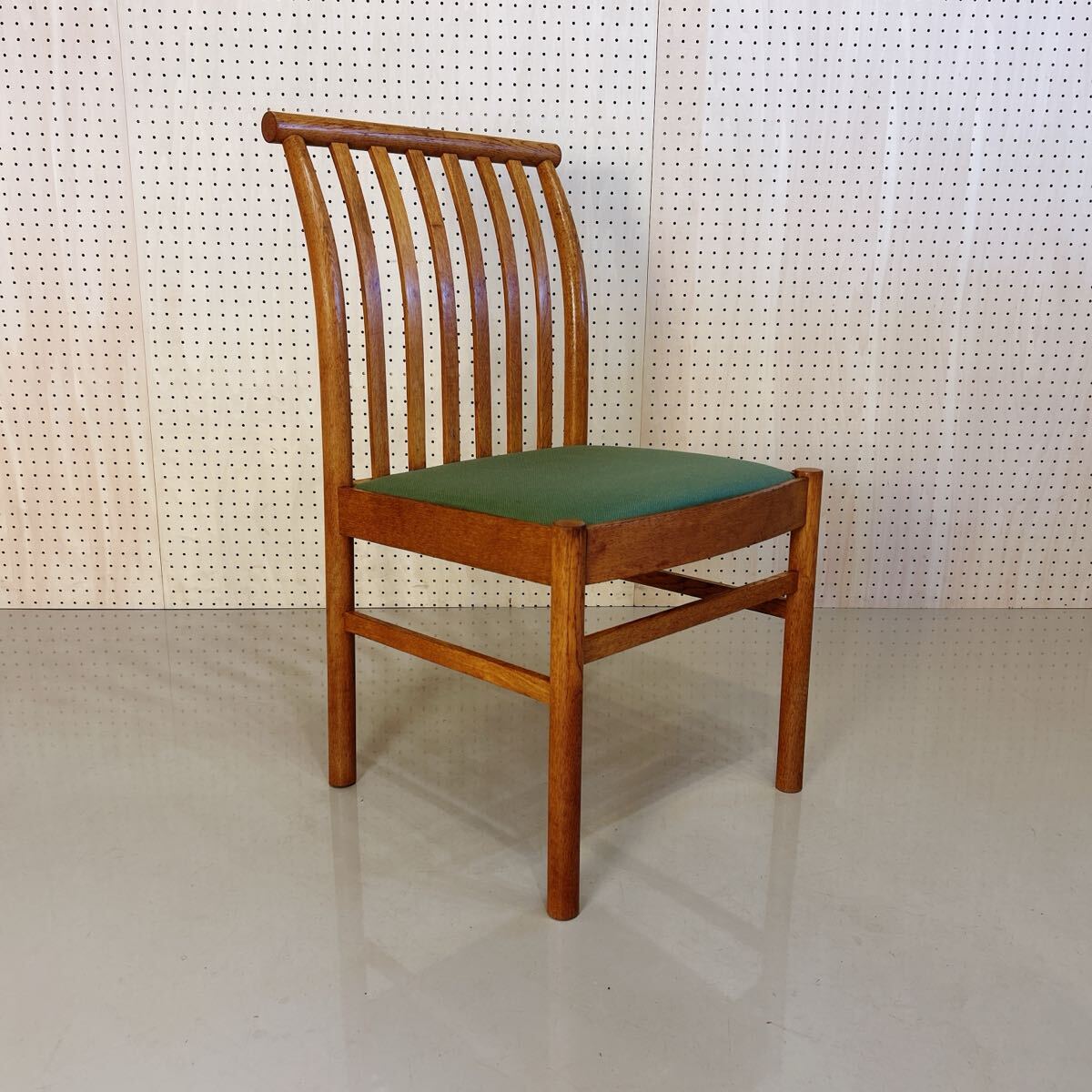 【良品】秋田木工 ダイニングチェア ハイバック 良品】秋田木工 ダイニングチェア ハイバック