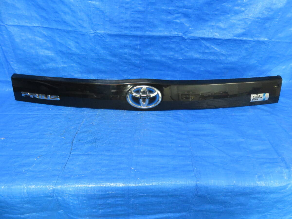 トヨタ　プリウス 30 リアガーニッシュ　ブラック　モデリスタモール付き　中古品 トヨタ プリウス 30 リアガーニッシュ ブラック モデリスタ