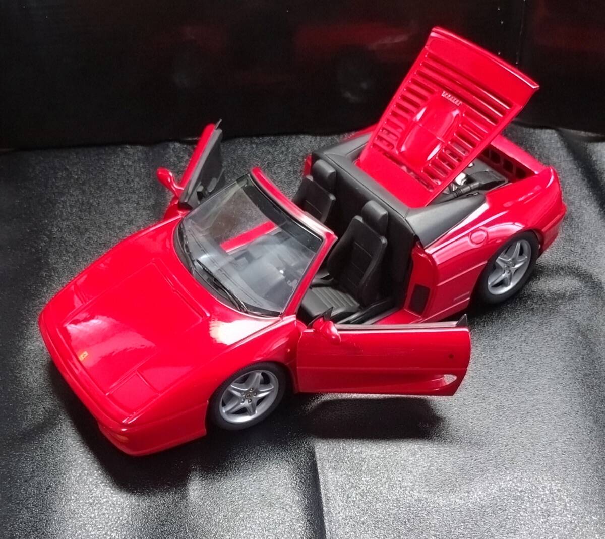 Yahoo!オークション -「1 18 ferrari f355」の落札相場・落札価格