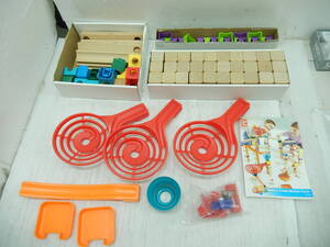 DK635■Интеллектуальная игрушка■Строительные блоки■Форма■MARBLE RUN■Tricks n Twists Marble Track■E1100■Деревянная головоломка Деревянная игрушка■(100