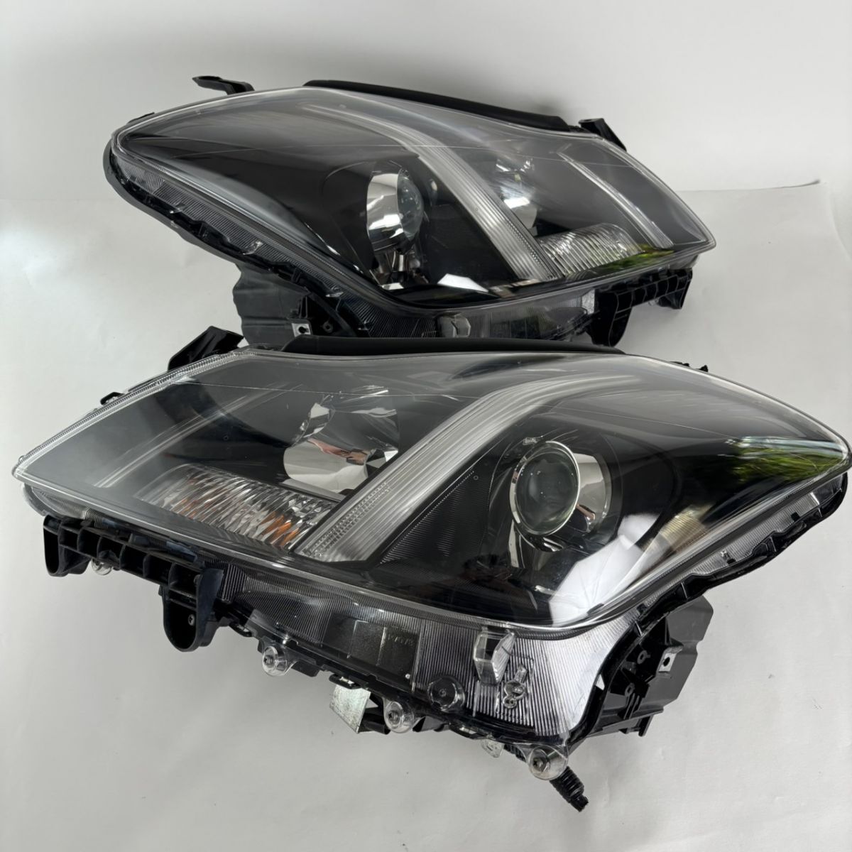 2025年最新】Yahoo!オークション -200系クラウン ヘッドライトの