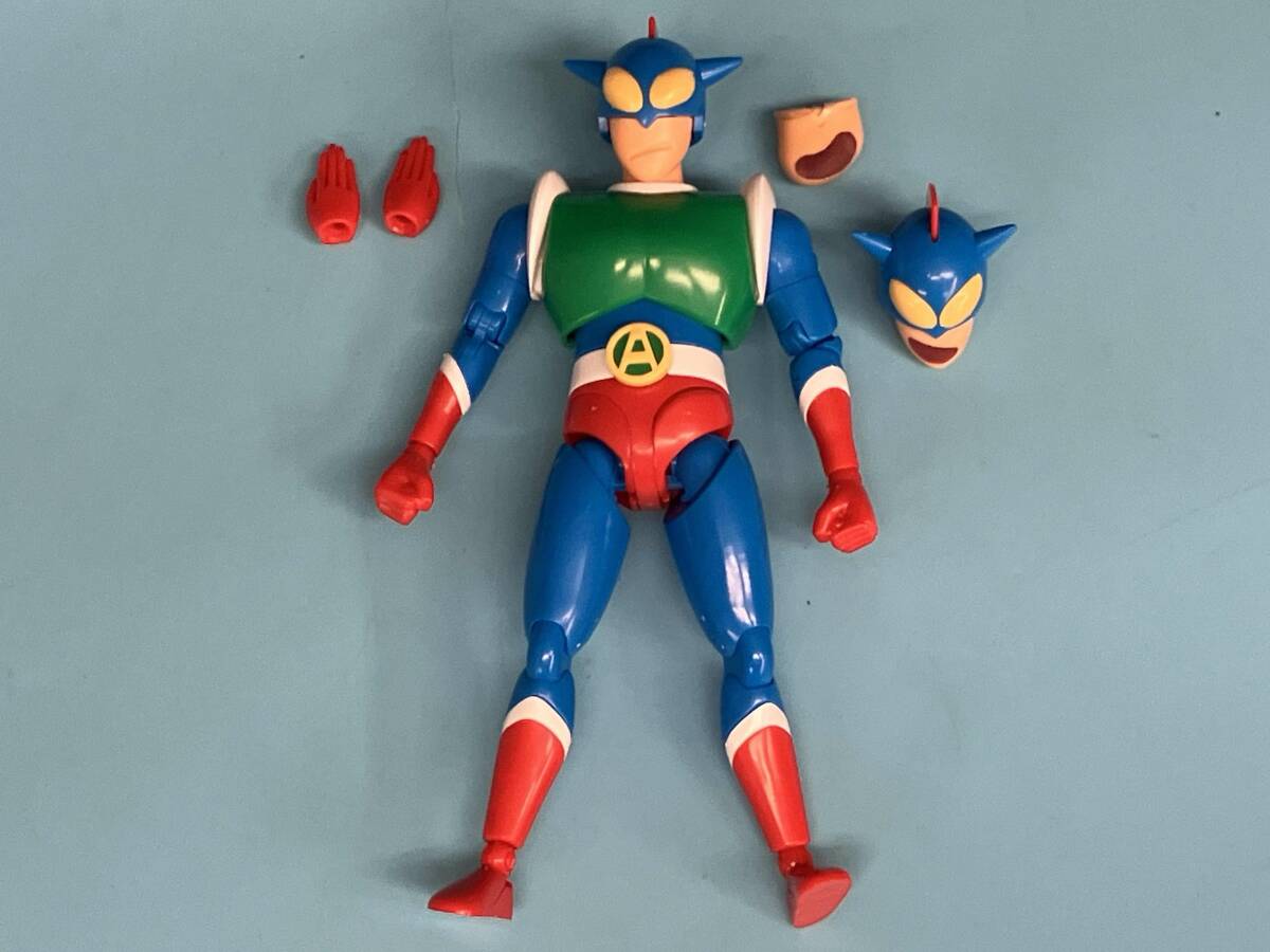 動感超人 アクション仮面 15cmフィギュアーツ　新ちゃん　新品未開封 動感超人 アクション仮面 15cmフィギュアーツ 新ちゃん 新品未
