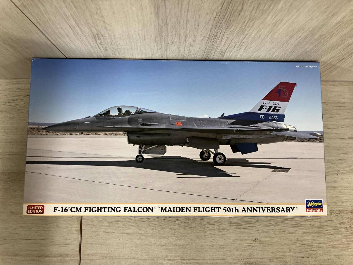 F-16 戦闘機 1/48スケール未使用 F-16 戦闘機 1/48スケール未使用