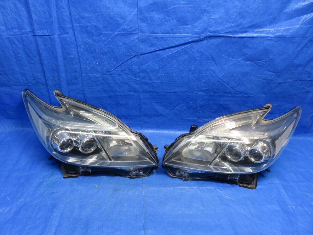 トヨタ　プリウス　30 後期HID ヘッドランプ　ヘッドライト左右セット中古品 トヨタ プリウス 30 後期 HIDヘッドランプ ヘッドライト 左右
