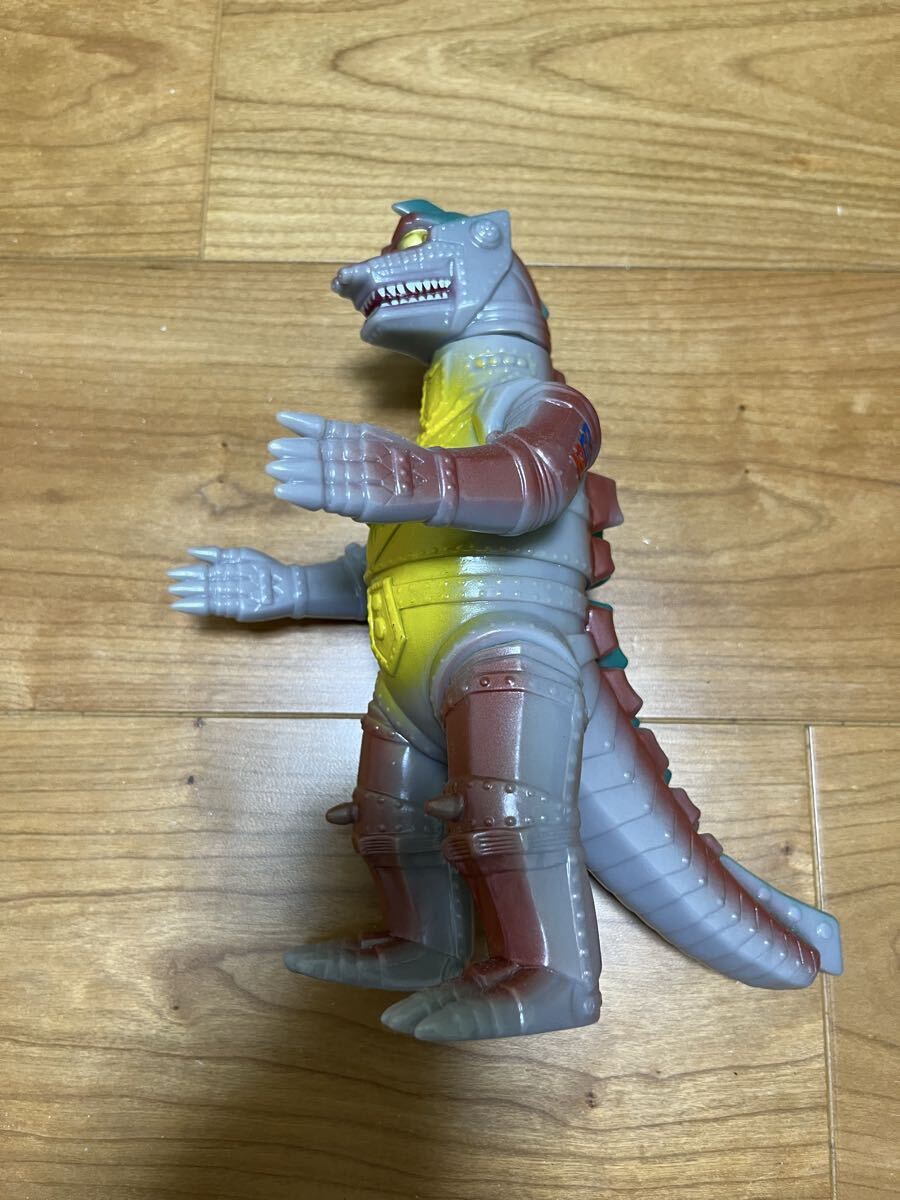 Yahoo!オークション -「m1号 メカゴジラ」(フィギュア) の落札相場