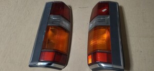 セドリックワゴン グロリアワゴン バン テールランプ左右 ジャンク扱い WY30 VY30 WUY30 Y30 当時物 純正