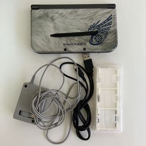 Newニンテンドー3DSLL 本体 モンスターハンター4Gモデル 充電コード 任天堂 ソフトケース Nintendo 動作確認済み