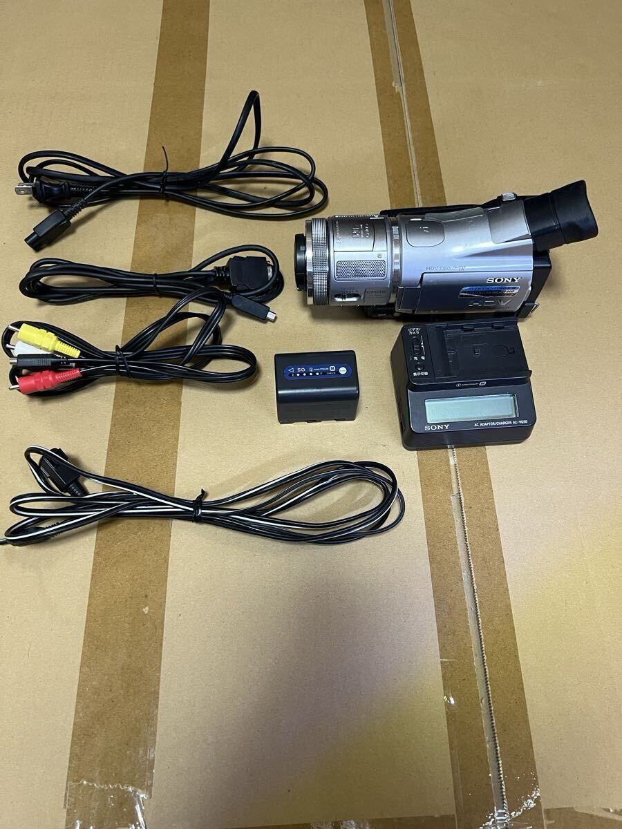 極上品 SONY HDR-HC1 シルバー　動作確認済み　元箱付き 極上品 SONY HDR-HC1 シルバー 動作確認済み 元箱付き SONY HDR