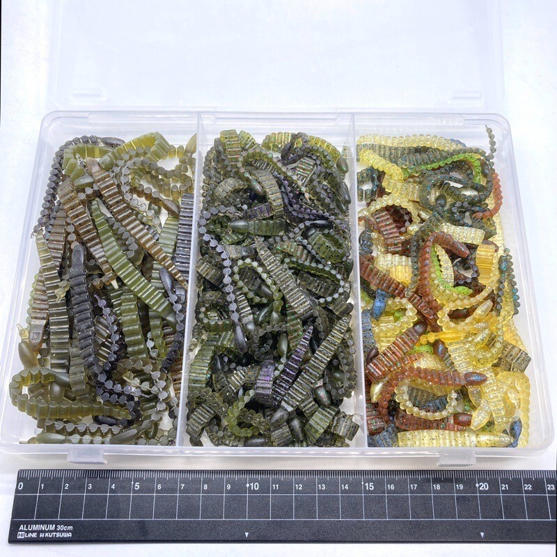 ワームセット まとめ売り ワーム大量セット 送料無料『バス釣り 大量ワームセット ケース付き ⑩』ワーム