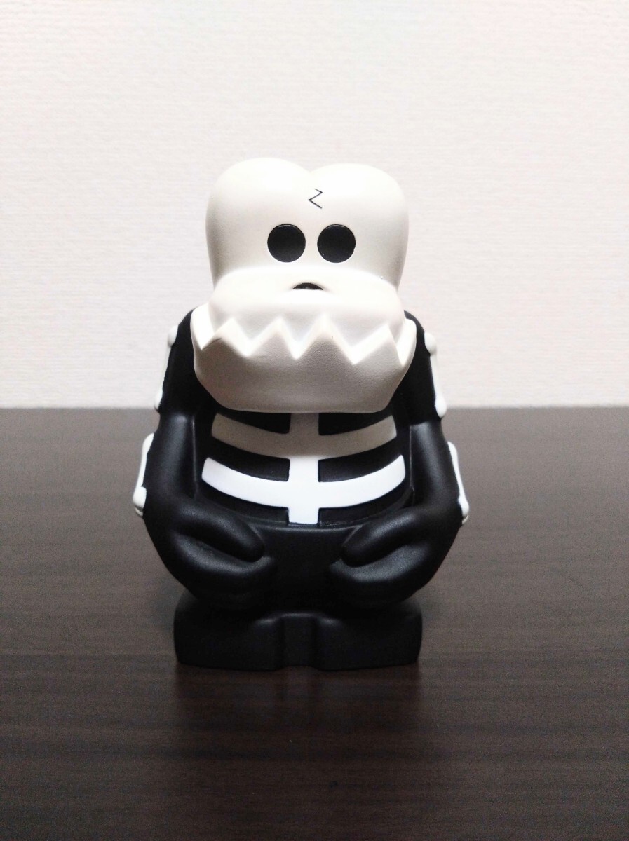 バウンティーハンターCMCフィギュア BOUNTY HUNTER x UNDERCOVER｜UNDERCOVER OFFICIAL ONLINE STORE