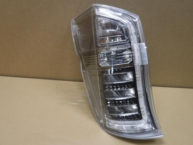 美品　RK5 RK6スパーダ クールスピリット 純正 右側LED テールランプ 美品 RK5 RK6スパーダ クールスピリット 純正 右側LED