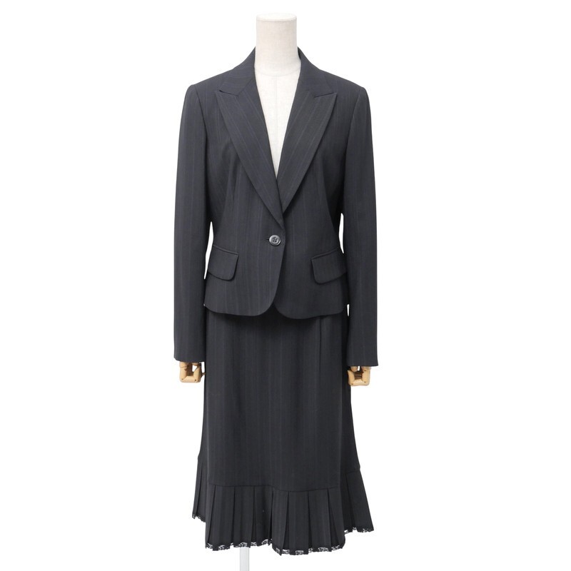 未使用タグ付き【現行完売品】レリアン　エンブロイダリージャケット　春夏秋13+ 未使用タグ付き【現行完売品】レリアン エンブロイダリー