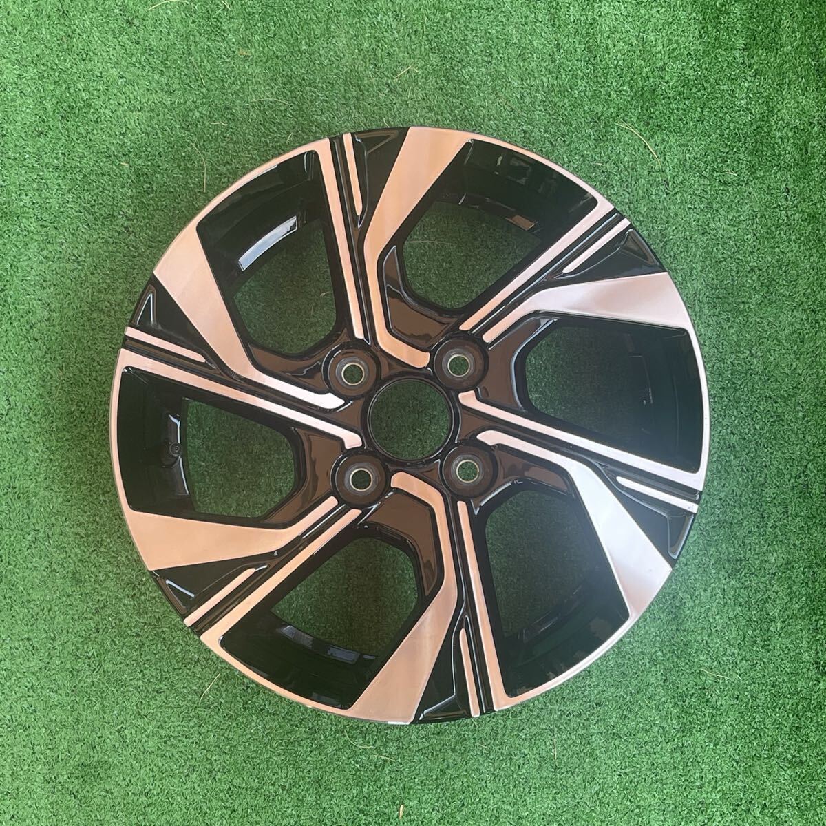 ダイハツタントカスタムLA650S 純正ホイール　2本値下げ可早い物勝ち ダイハツタントカスタムLA650S 純正ホイール 2本値下げ可連休