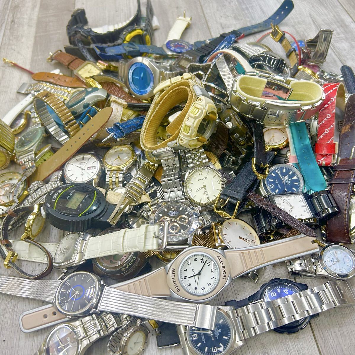 腕時計 100本以上 多数 まとめ 売り 大量 セット ジャンク まとめて 大量 腕時計 100本まとめ売り セット売り ジャンク 棚1633