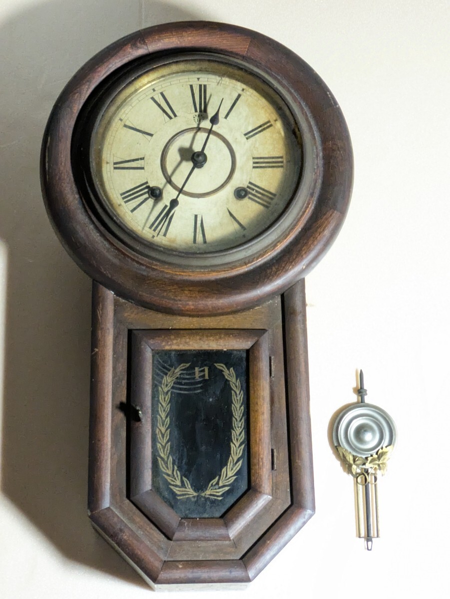 昭和レトロ稼働品、丸型壁掛けゼンマイ時計 愛知時計 ゼンマイ 壁掛け時計 昭和レトロ ビンテージ 振り子 鍵