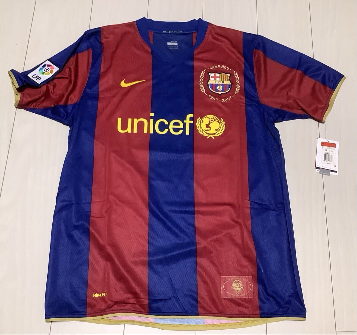 NIKE 07/08 バルセロナ　メッシ　ホーム　ユニフォーム　タグ付　未使用品 NIKE 07/08 バルセロナ メッシ ホーム ユニフォーム タグ付 未