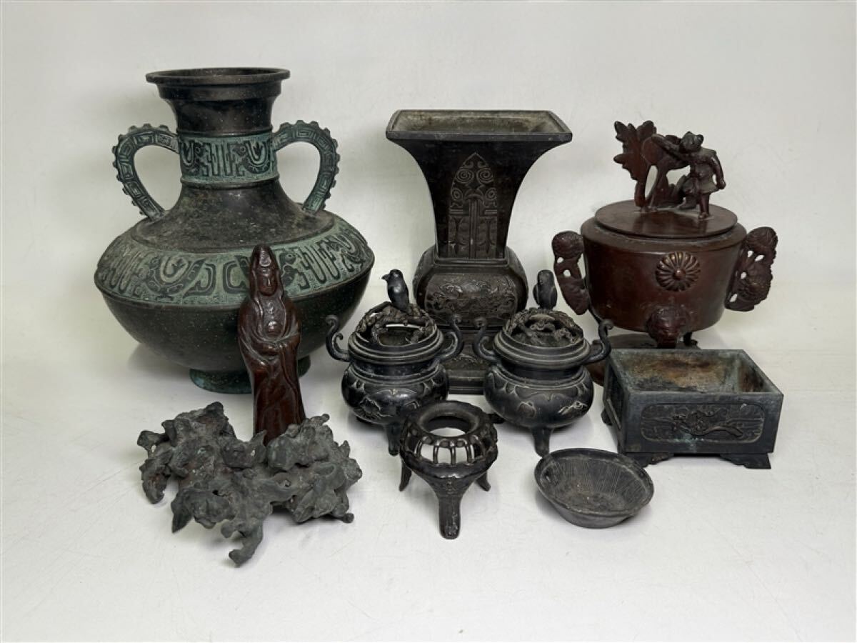 【雲】寺院買取品 時代 古銅中国饕餮文細密彫刻四足大香炉 高さ33cm 仏教美術品 (旧家蔵出し) BC3798 DB12y 樂淘letao日本代購代標第一品牌－コレクター買取品在銘有り古銅器龍