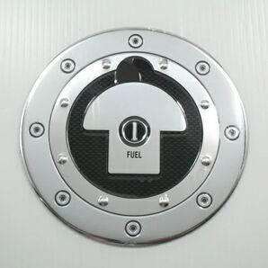 スズキ SWIFT 取り付け例あり フューエルリッドアルミステッカー丸型 給油口カバー 車 自動車 シール 汎用 ガーニッシュ パネル