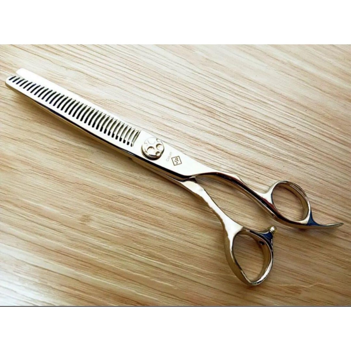 プロ用✨逆刃セニングシザー両面使用可✨️理美容師スキバサミ&トリマーペットにも可 プロ用✨逆刃セニングシザー両面使用可✨️理美容師スキバサミ&