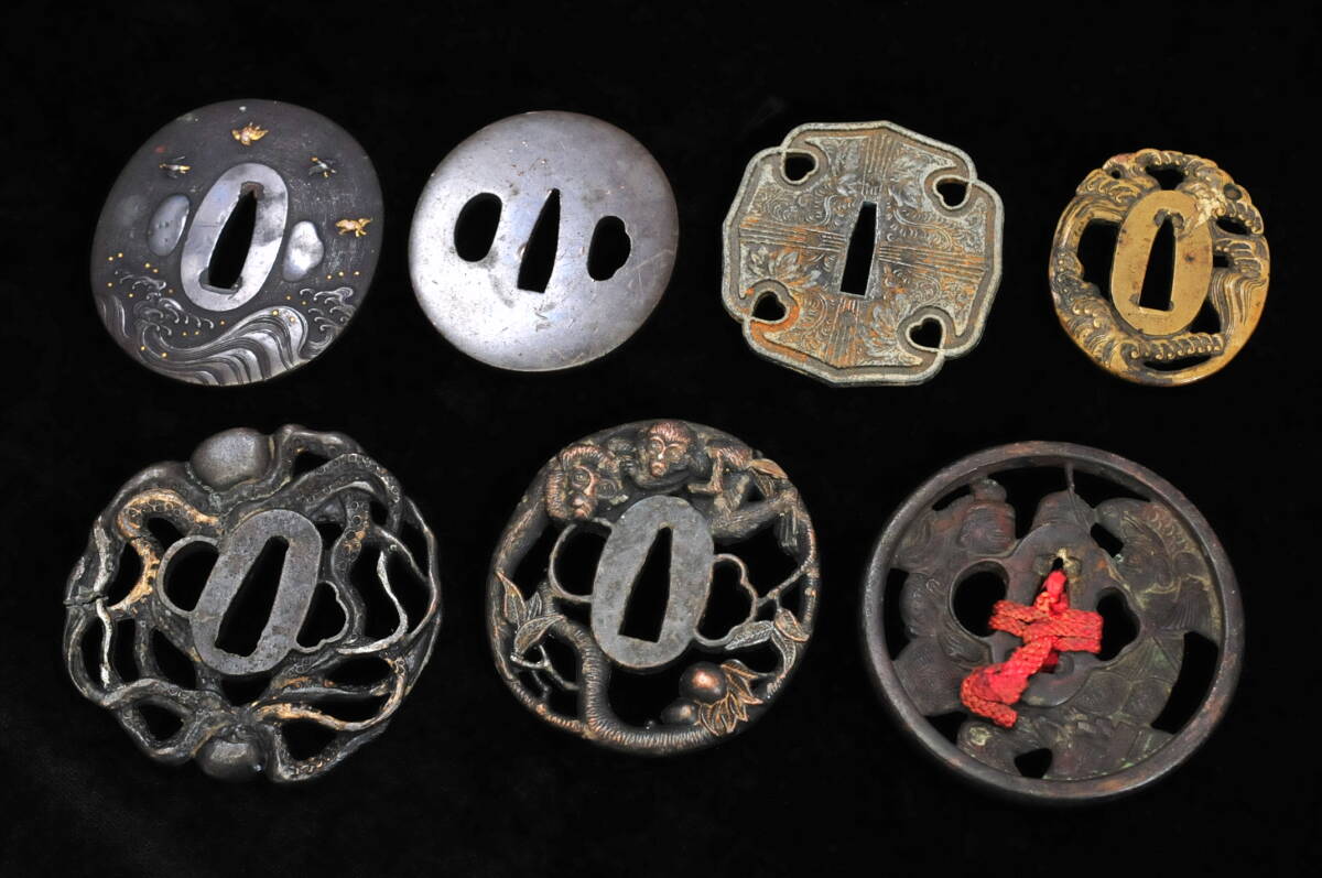 鐔　鍔12点まとめて　銅地と鉄地、合金　古刀剣装具 12(15) 鐔 鍔12点まとめて 銅地と鉄地、合金 古刀剣装具 12(15) 鐔 鍔12