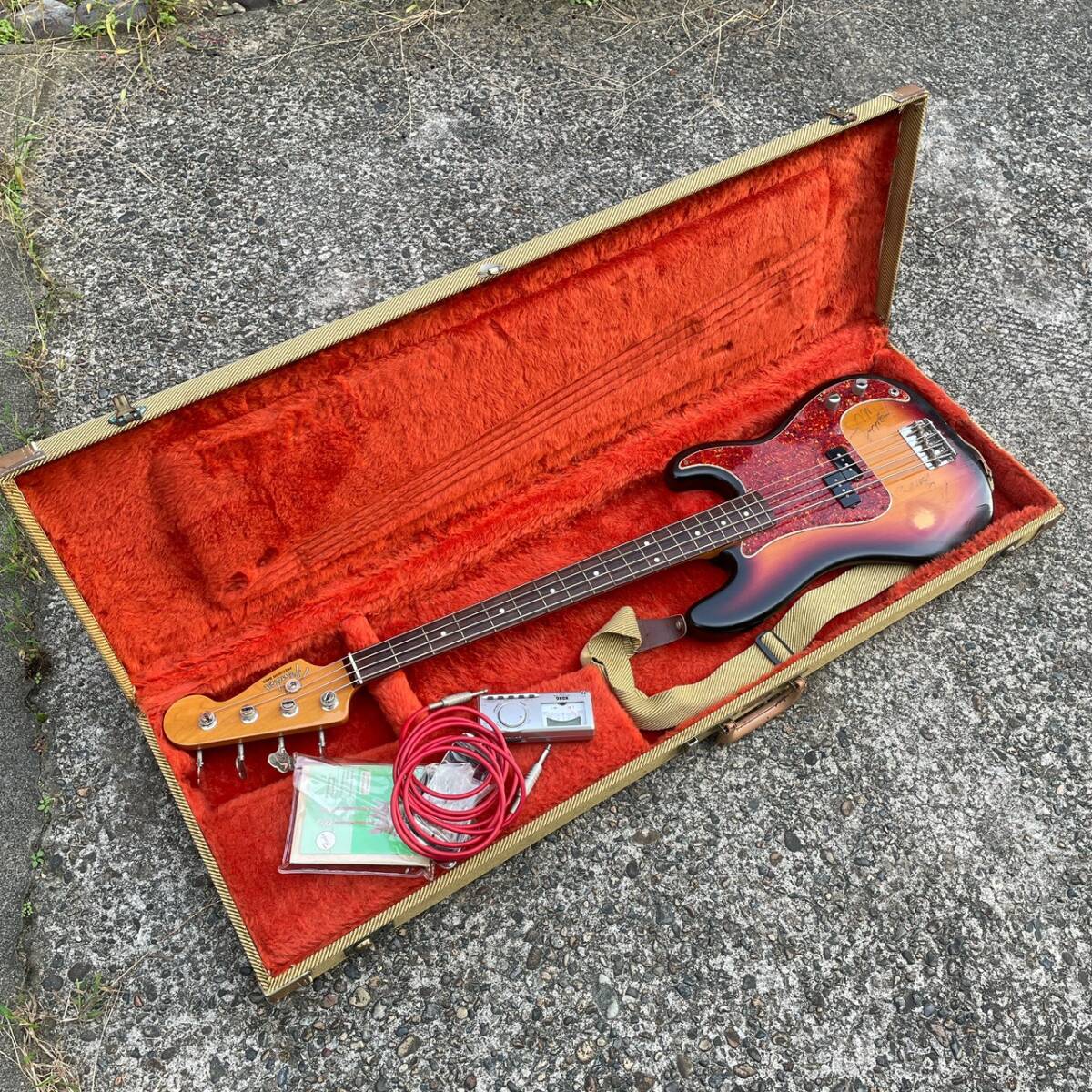ハードケース エレキギター/ベース用 ブラック 【中古品】 ★ GATOR ゲーター エレキベース用 ハードケース GC-BASS-S (ABS