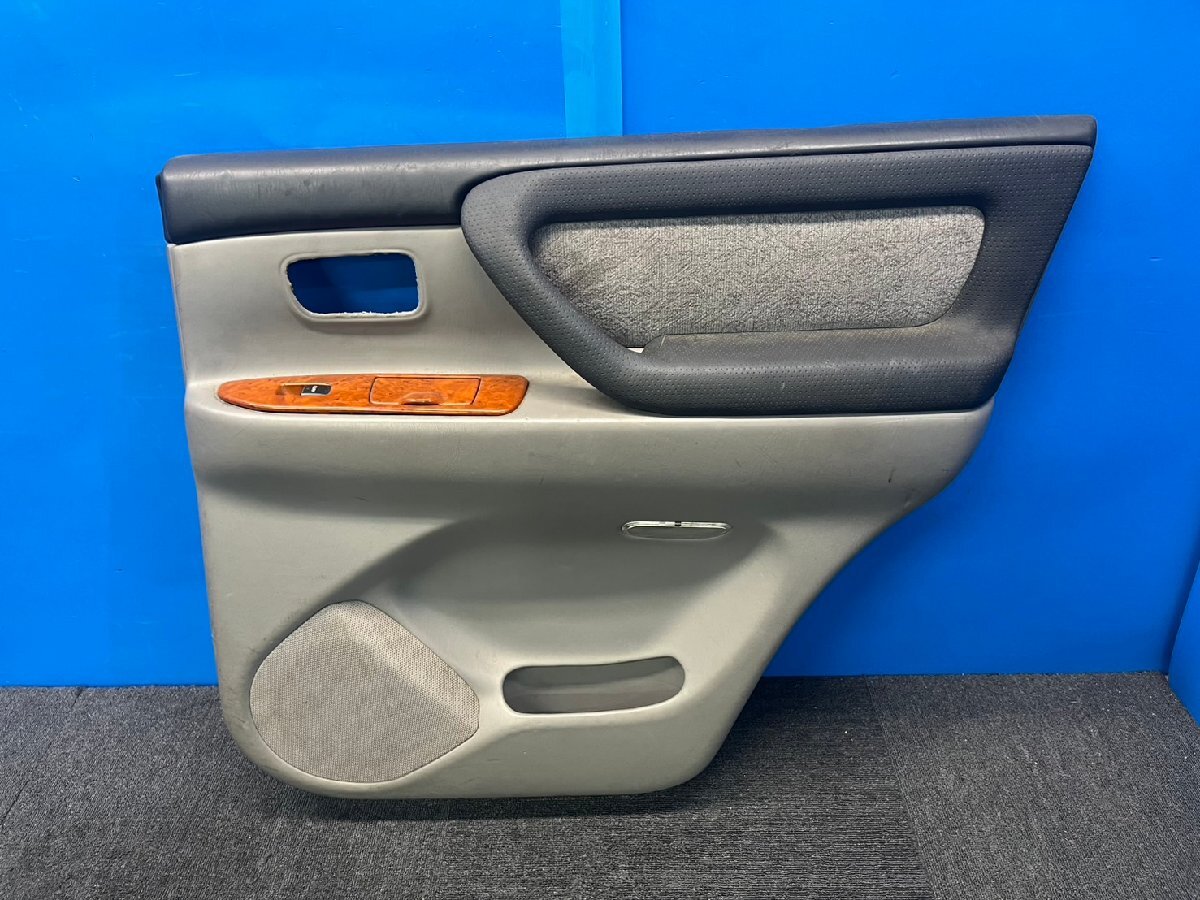 ランドクルーザー100中期型ドアトリムパネル4枚セット　ランクル100 ランドクルーザー100中期型ドアトリムパネル4枚セットランクル100