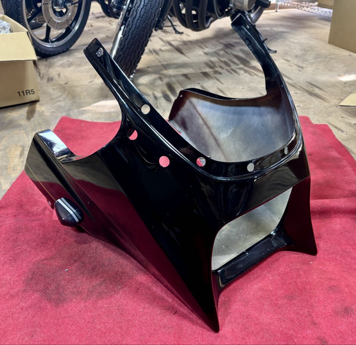 GPZ900R/750R 純正アッパーカウル カワサキ GPZ900R アッパーカウル 銀 55028-1064/55028-1065