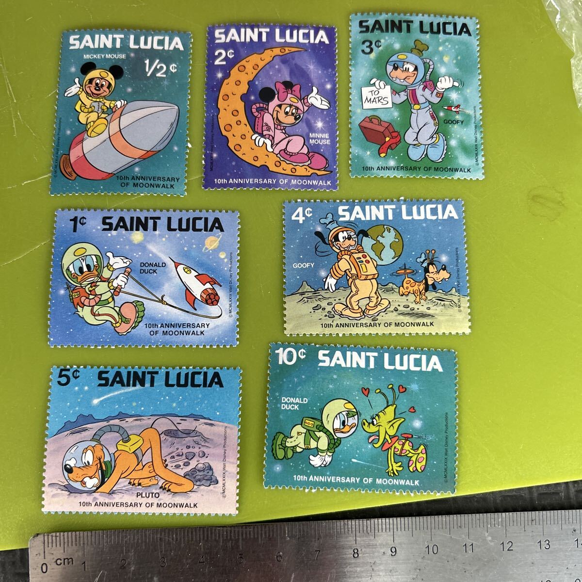 ★未使用　 ディスニー切手　外国切手　SAINT LUCIA セントルシア　ミッ