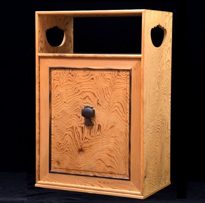 黒柿　襖　襖取手　時代家具　アンティーク家具　銘木　飾棚　2客 黒柿 襖 襖取手 時代家具 アンティーク家具 銘木 飾棚 2客