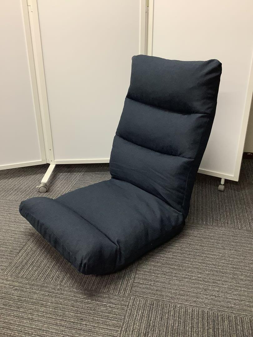 リクライニング座椅子　ニトリ〔新品1 中古品1〕 2脚まとめ売り (匿名配送) リクライニング座椅子 ニトリ〔新品1 中古品1〕 2脚まとめ売り