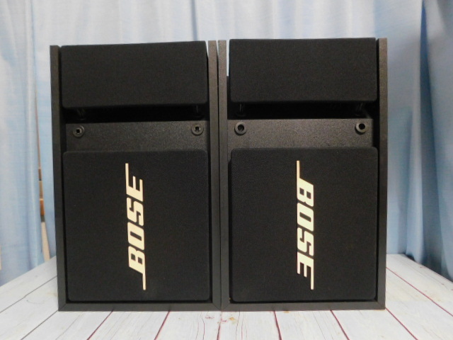 BOSE 301MMーⅡ2台/music monitorーⅡ／吊り下げ金具付き BOSE 301MMーⅡ2台/music monitorーⅡ／吊り下げ金具付き BOSE