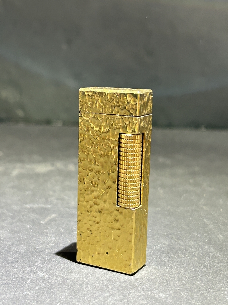 dunhill ゴールドライター 未使用に近い オリジナルボックス付き dunhill ダンヒル ガスライター ゴールド 箱付き - メルカリ