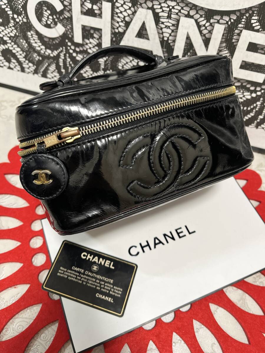 1円スタート【美品】レア　シャネル Chanel エナメル パテント ハンドバッグ ショルダーバッグ ブラック ○売り切り1円スタートCHANEL シャネル 二つ折り財布 エナメル