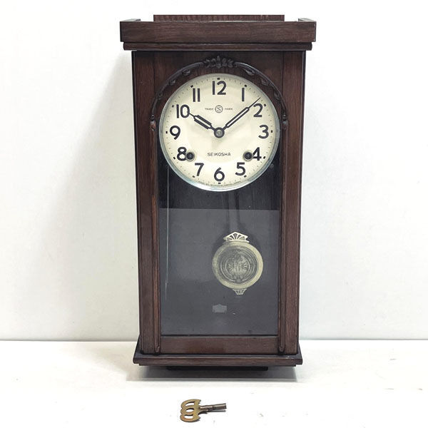 '95 Man U 旧ロゴ掛け時計 箱入り 作動確認済み 希少品 95 Man U 旧ロゴ掛け時計 箱入り 作動確認済み 希少品