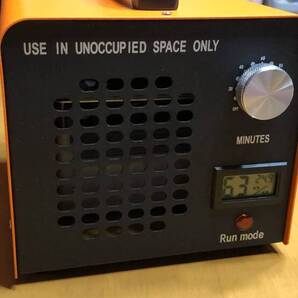 小型で効果的な消臭効果を持つ家庭用オゾン空気清浄機