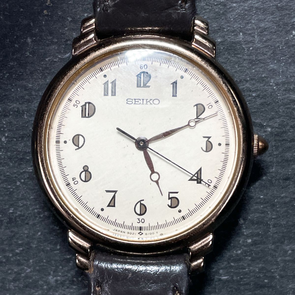 ★海外人気モデル SEIKO 9021-6080 日本製 QZ 電池換済 腕時計 ☆海外人気モデル SEIKO 9021-6080 日本製 QZ 電池換済 腕時計