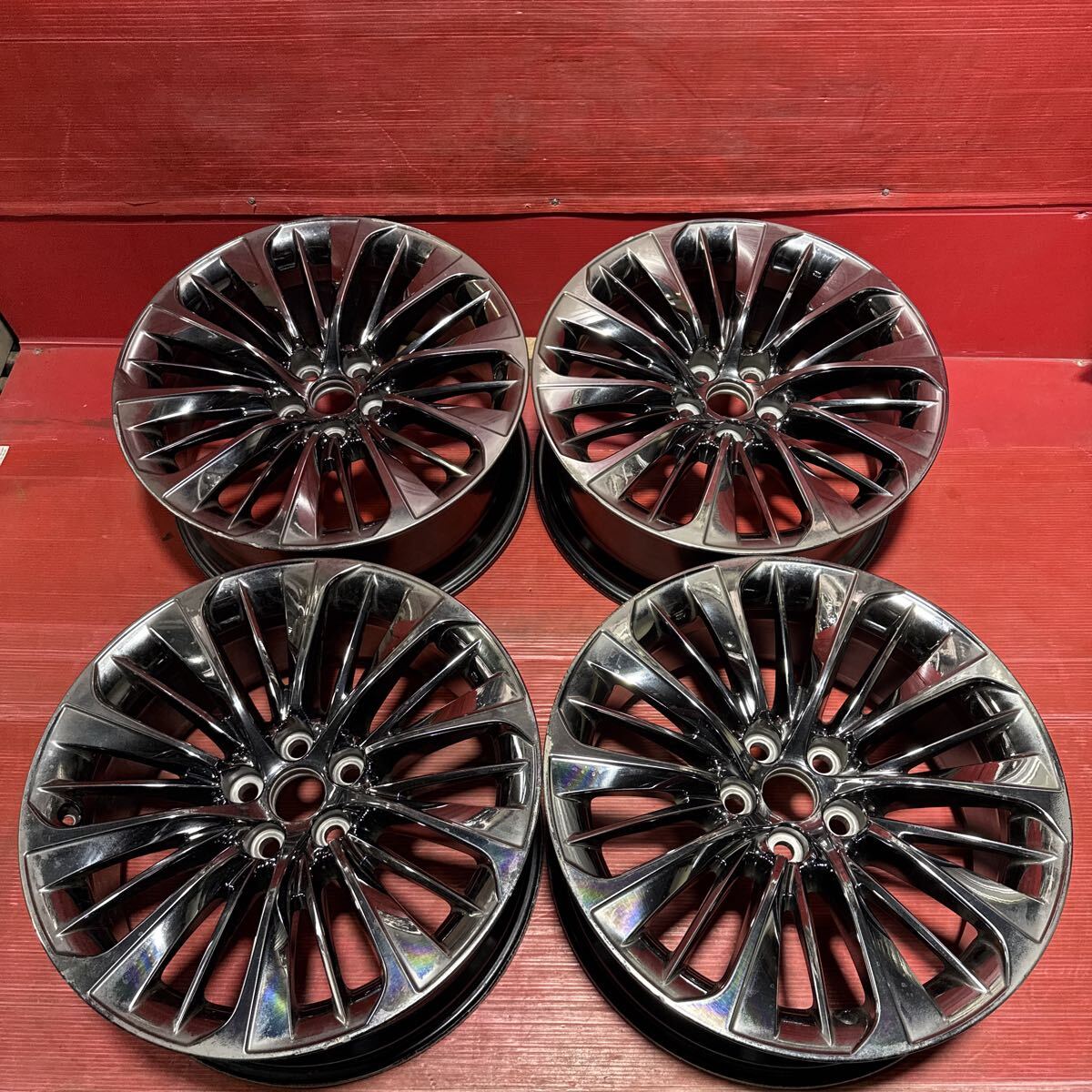 【美品 レクサス LS500 純正OP 20インチ ソリッドブラック 4本】 美品 レクサス LS500 純正OP 20インチ ソリッドブラック 4本