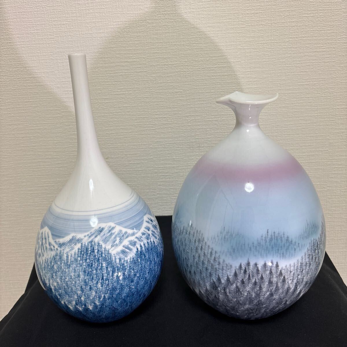 早春　壺　藤井朱明作陶芸家、陶器 青白 早春 壺 藤井朱明作陶芸家、陶器 青白 - メルカリ