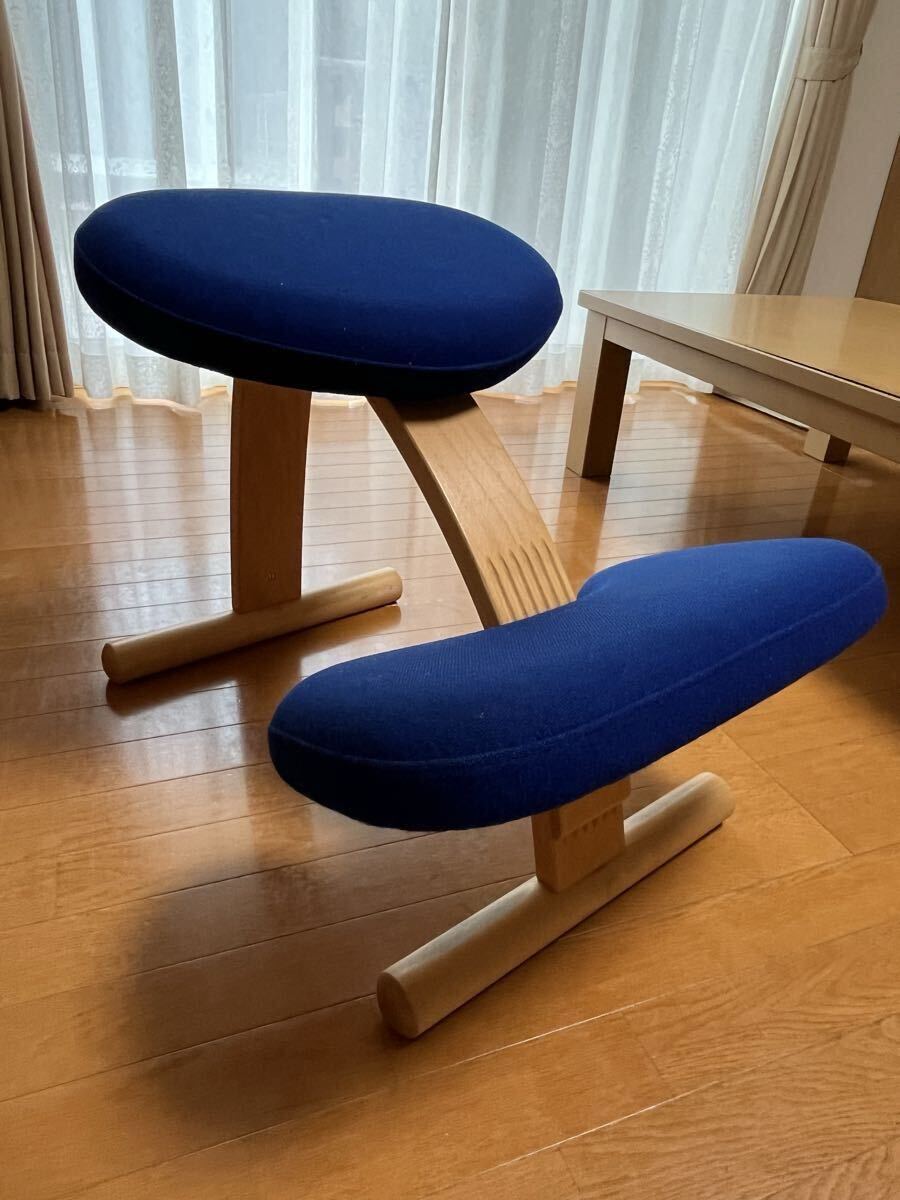 【新品未使用】balans easy 姿勢矯正チェア ネイビー バランスイージー バランスチェア 姿勢矯正 人間工学チェア ネイビー