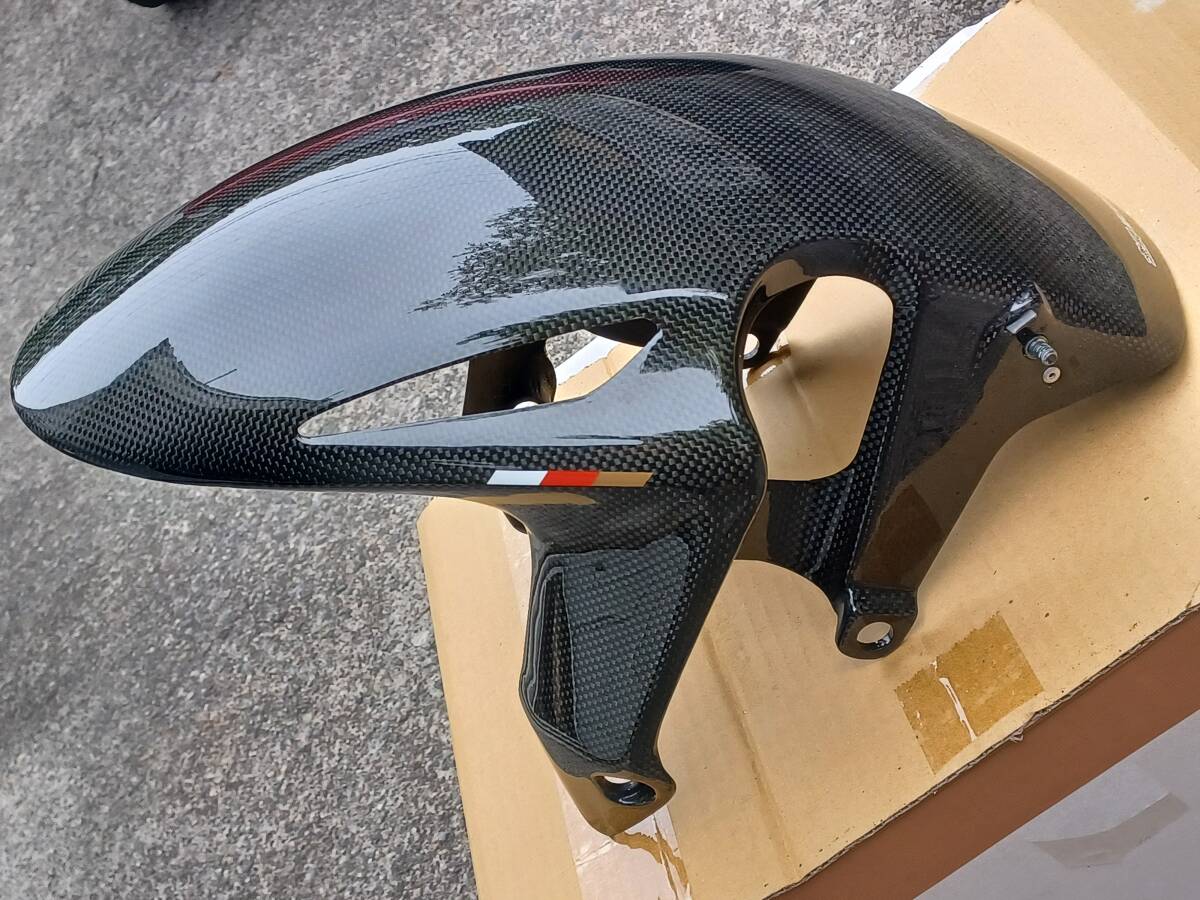 ホンダ 無限 カーボンフロントフェンダー　CBR1000RR SC59 SC77 フロントフェンダー カーボン CBR1000RR(SC59/SC77)・VFR800F